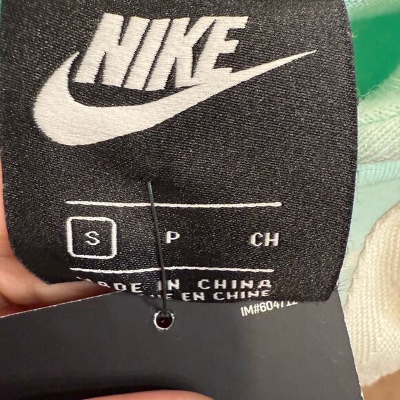 Nike Mint Green Cowl Neck Hooded Pullover Sz S NWT - Picture 4 of 12